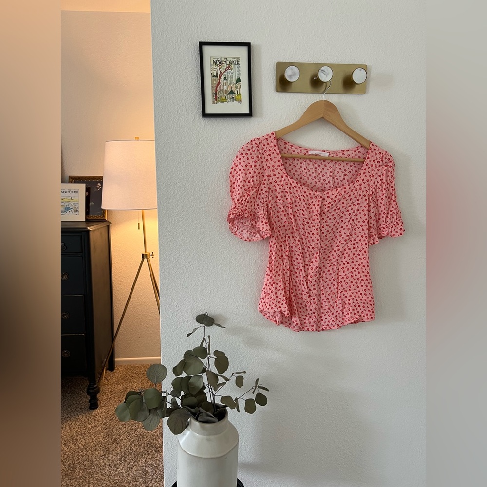 Pink and red floral blouse - size: xs